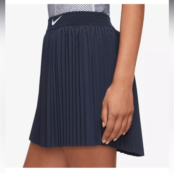 Nike Navy Skater Skirt - Picture 2 of 13